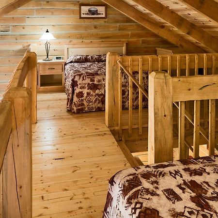Rock Crest Lodge & Cabins Кастер Экстерьер фото