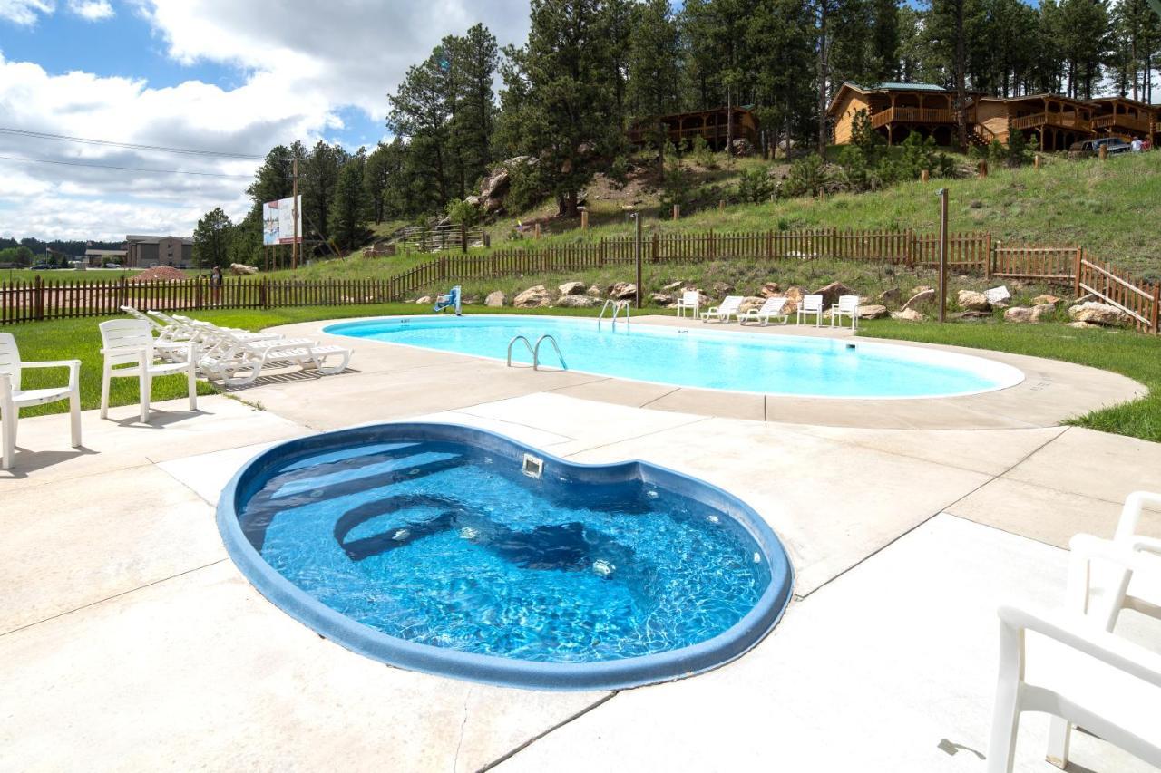 Rock Crest Lodge & Cabins Кастер Экстерьер фото