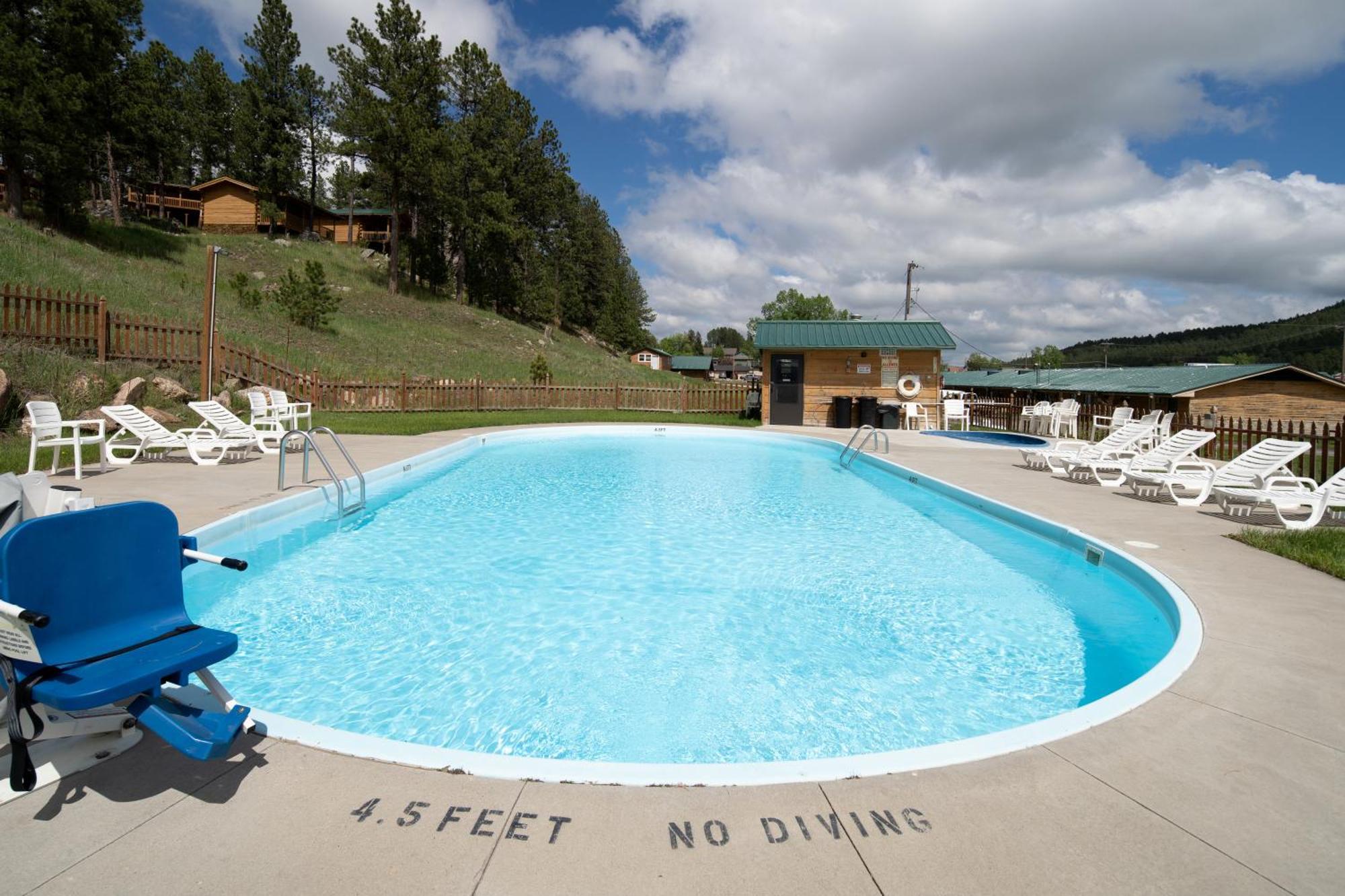 Rock Crest Lodge & Cabins Кастер Экстерьер фото