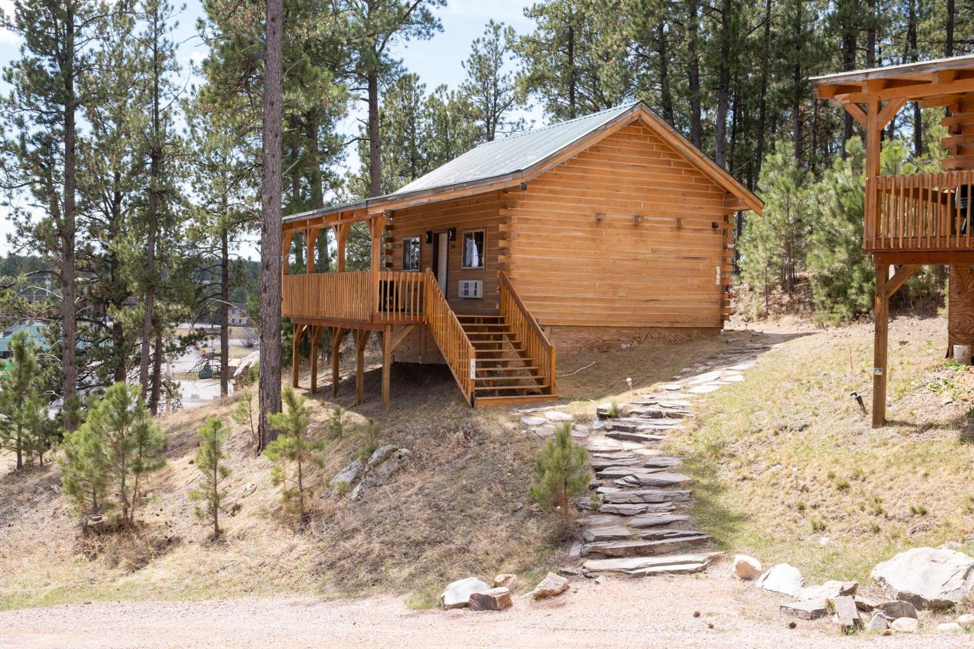 Rock Crest Lodge & Cabins Кастер Экстерьер фото