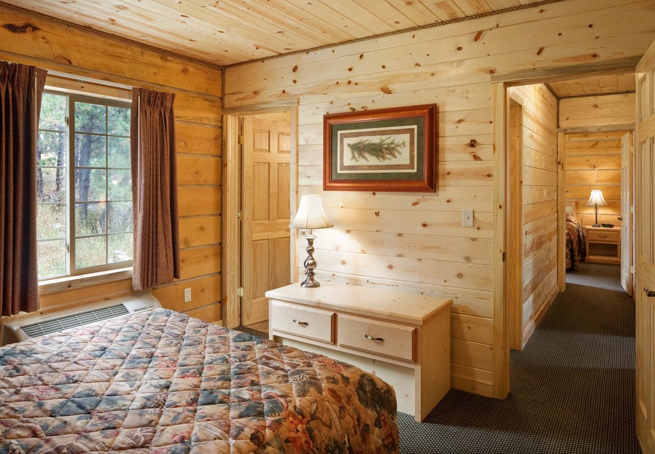 Rock Crest Lodge & Cabins Кастер Экстерьер фото