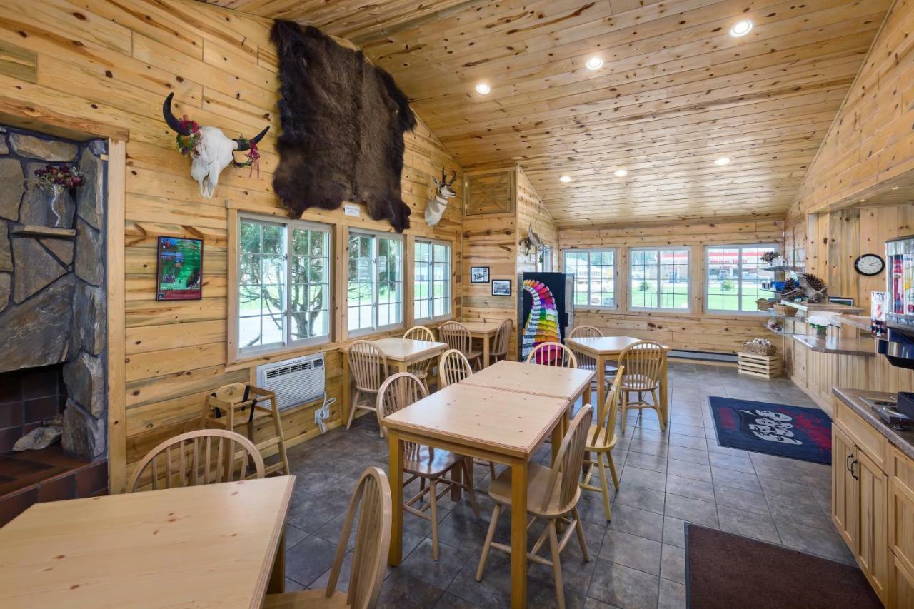 Rock Crest Lodge & Cabins Кастер Экстерьер фото