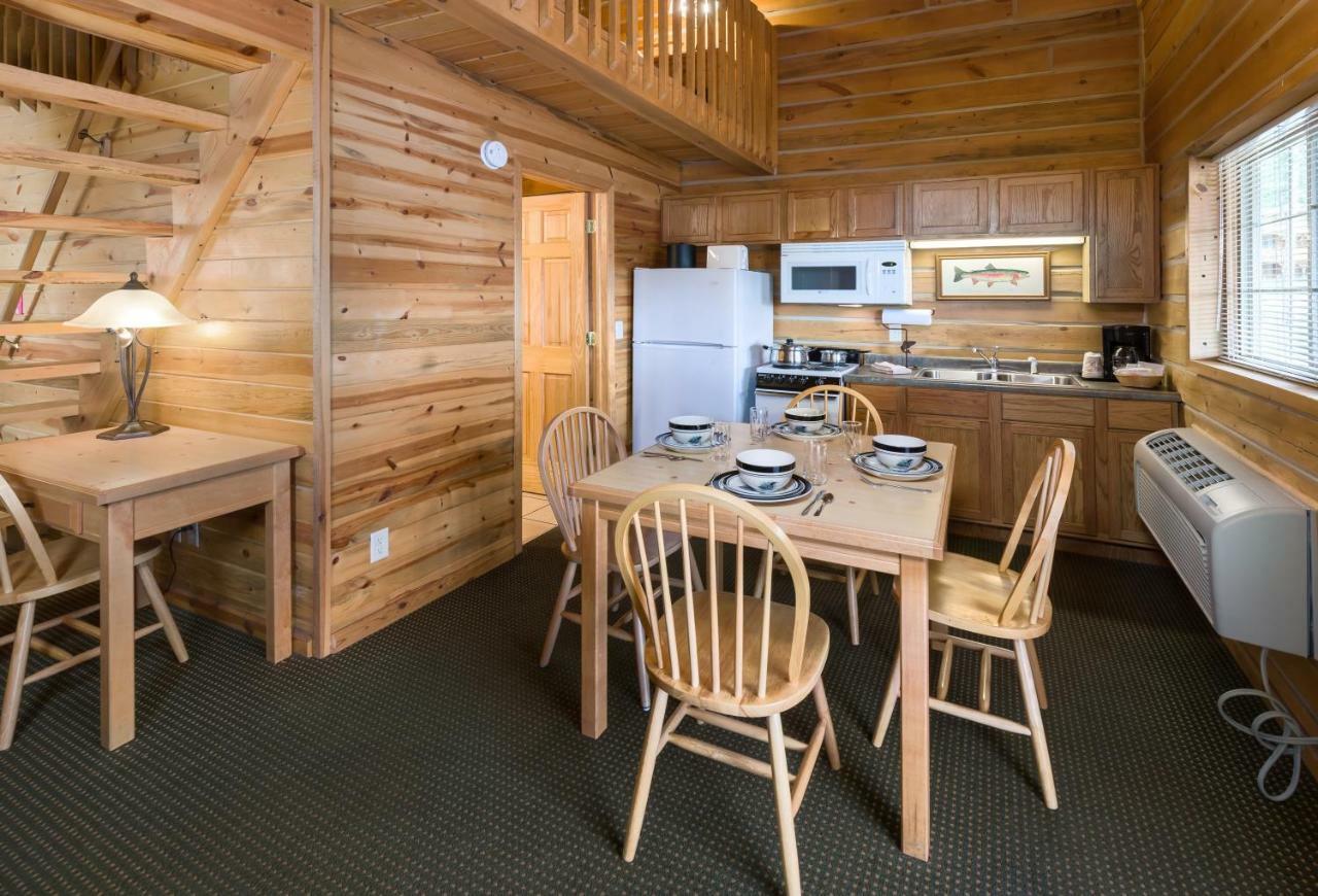 Rock Crest Lodge & Cabins Кастер Экстерьер фото