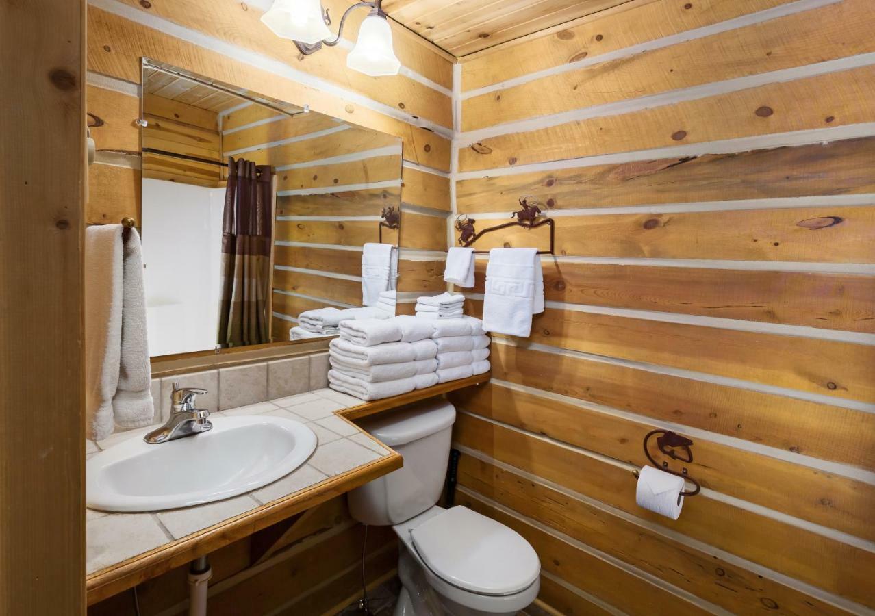 Rock Crest Lodge & Cabins Кастер Экстерьер фото